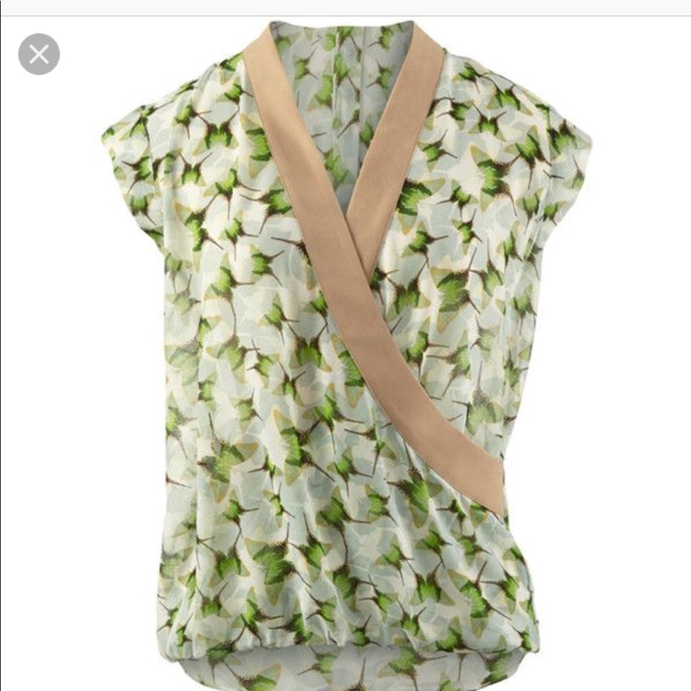 Cabi Butterfly Print Faux Wrap Top EUC Sz Med